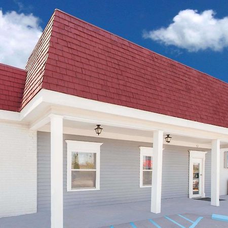 Imperial Inn Grand Blanc Bagian luar foto
