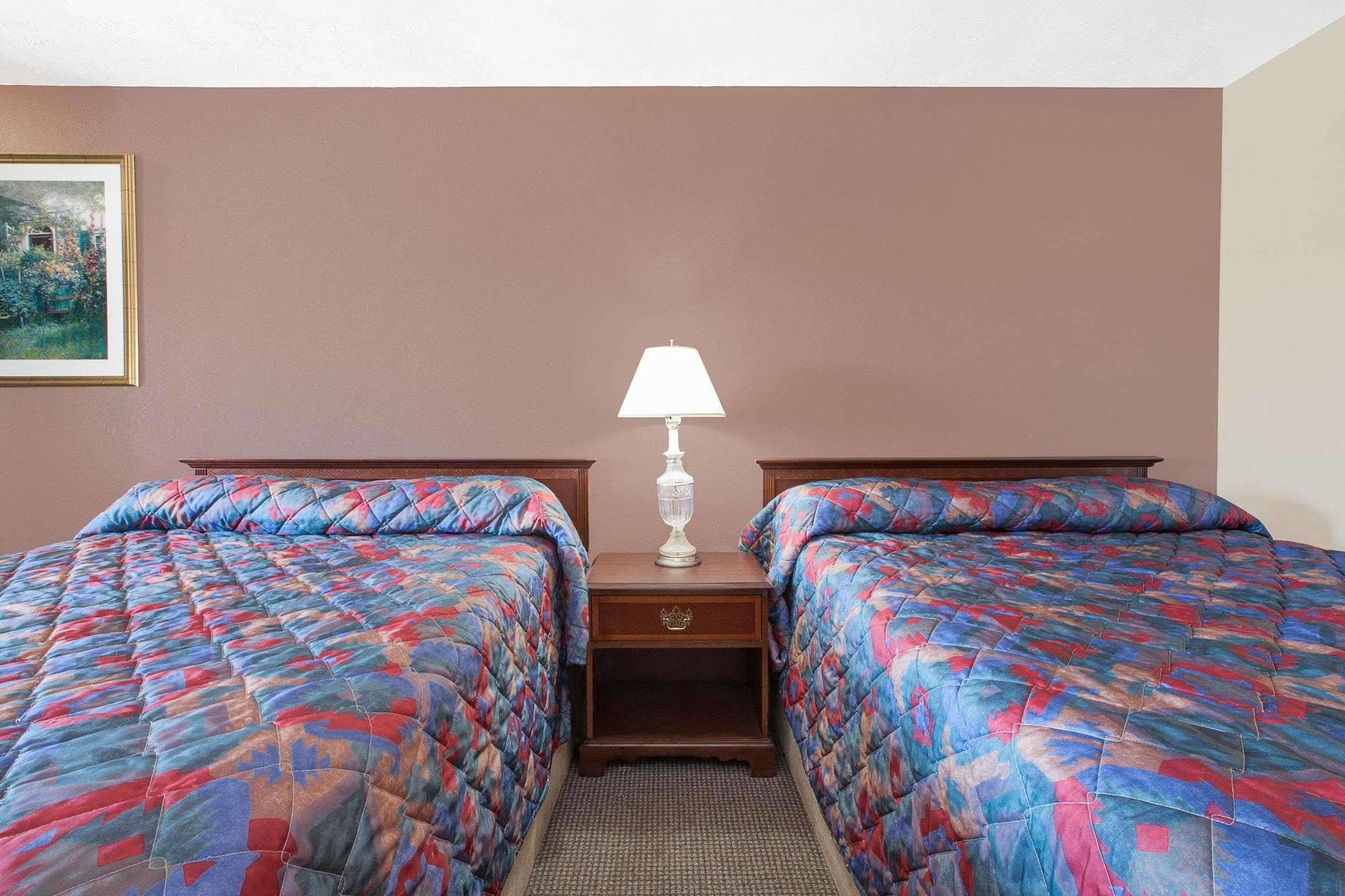 Imperial Inn Grand Blanc Bagian luar foto