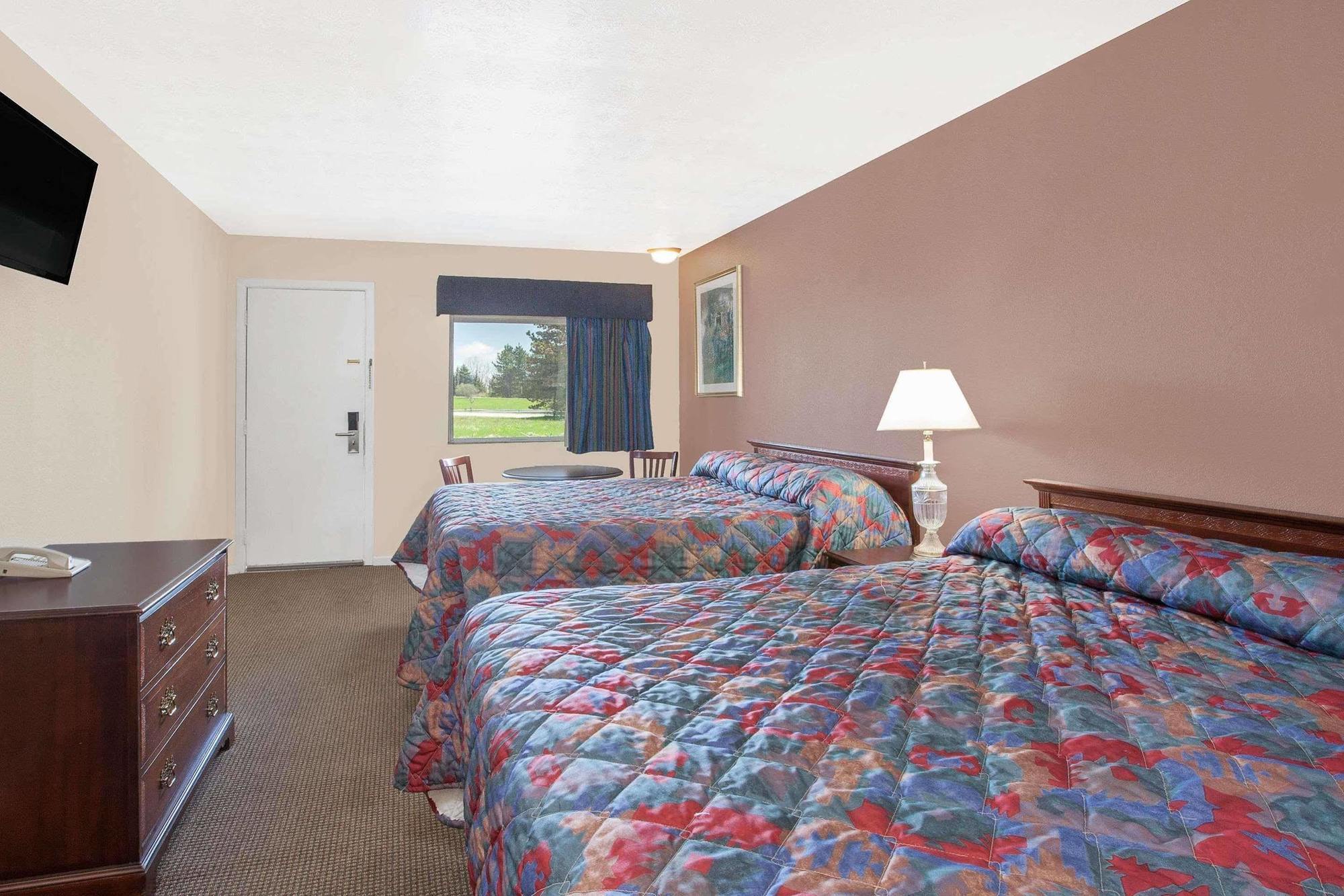 Imperial Inn Grand Blanc Bagian luar foto